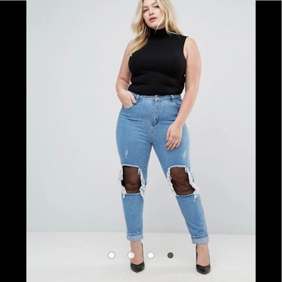 BOOHOO Blue Boyfriend Distressed Ripped Fishnet Light Wash Jeans - Picture 4 of 16